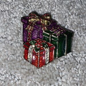 Christmas Gifts Presents Brooch Pin Rhinestones Holiday Costume Jewelry